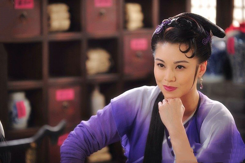 《吉祥天宝》的杜三娘,刘恺威前女友,曾获华姐冠军,40岁长这样