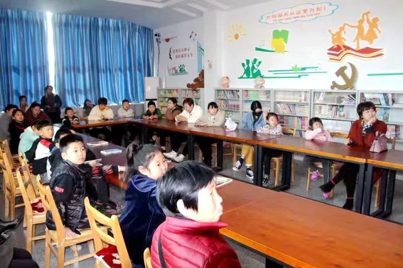 乐亭县图书馆举办叮叮姐姐讲故事系列活动秋天的故事