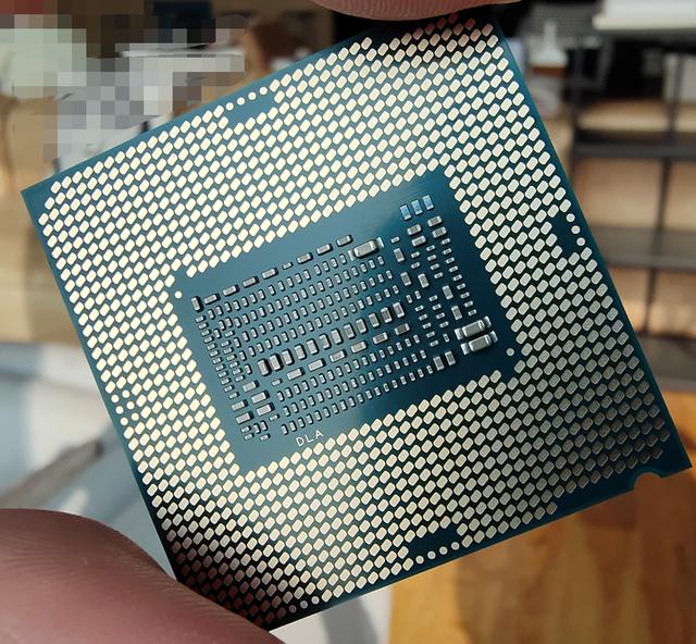 正版全核5ghz处理器来袭 酷睿i9-9900ks开箱图赏_频率