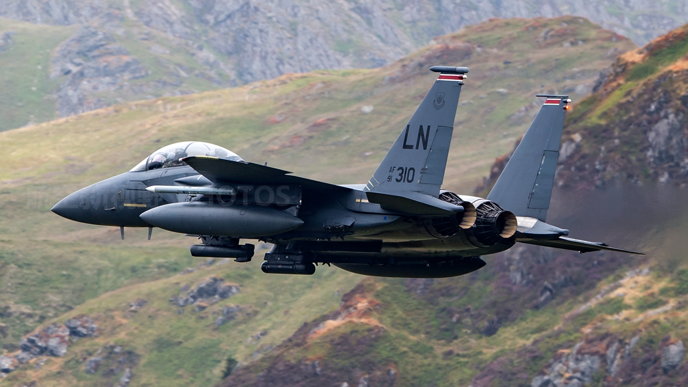 原创美空军f15e战斗轰炸机音速峡谷超低空突防名副其实的攻击鹰