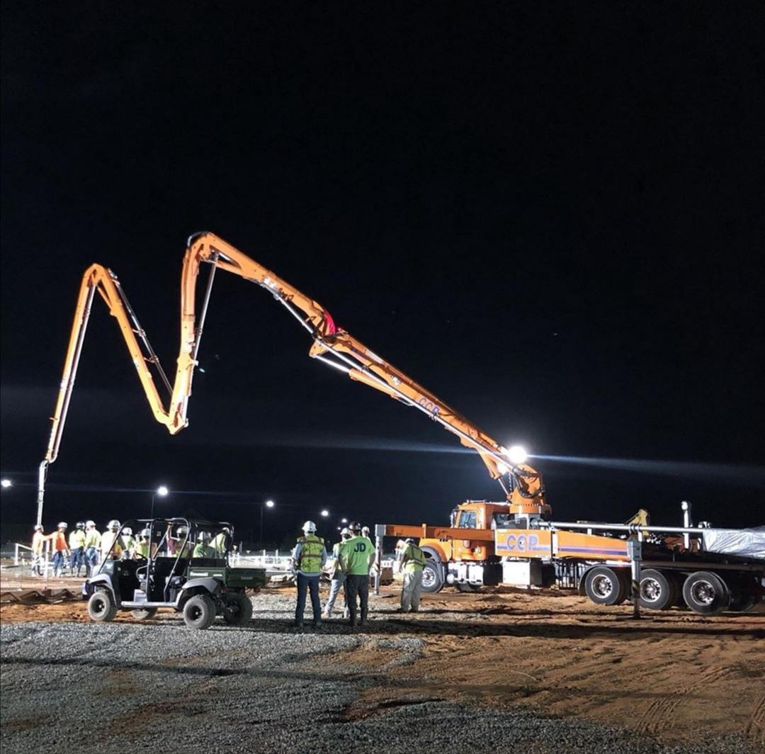 泵工的"十二时辰",没有熬过通宵,是不完美的_工地