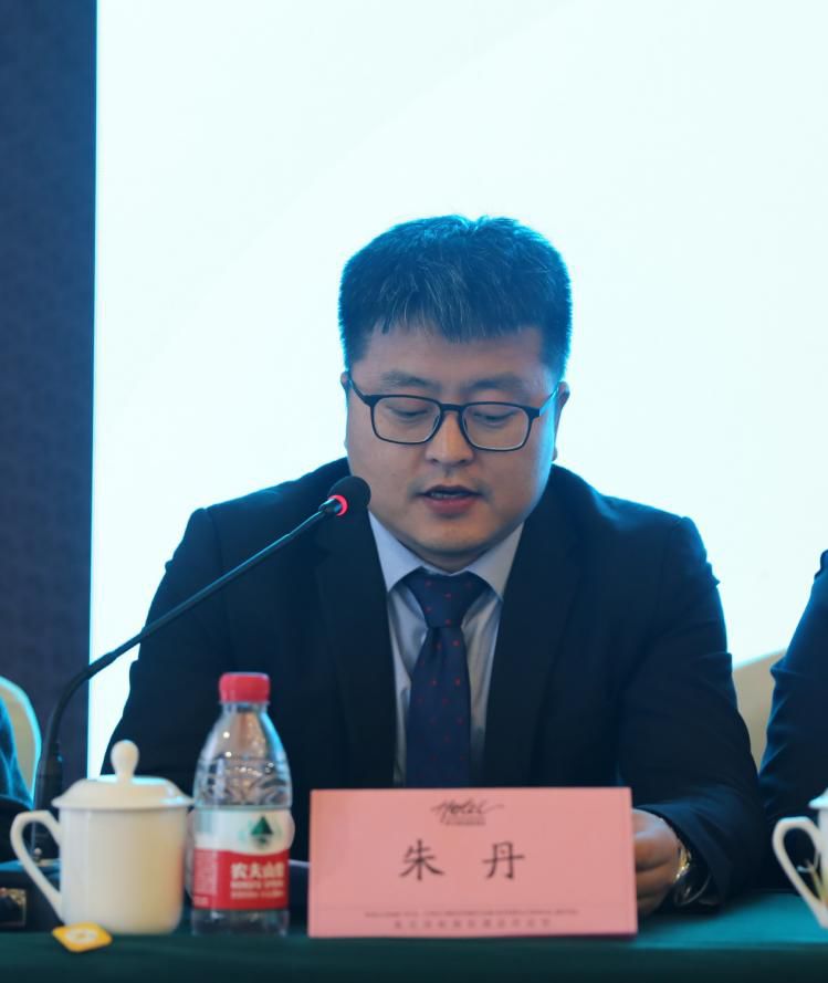朱丹主任郑州高新区法院高晓明专委通过介绍与司法有关的营商环境指标