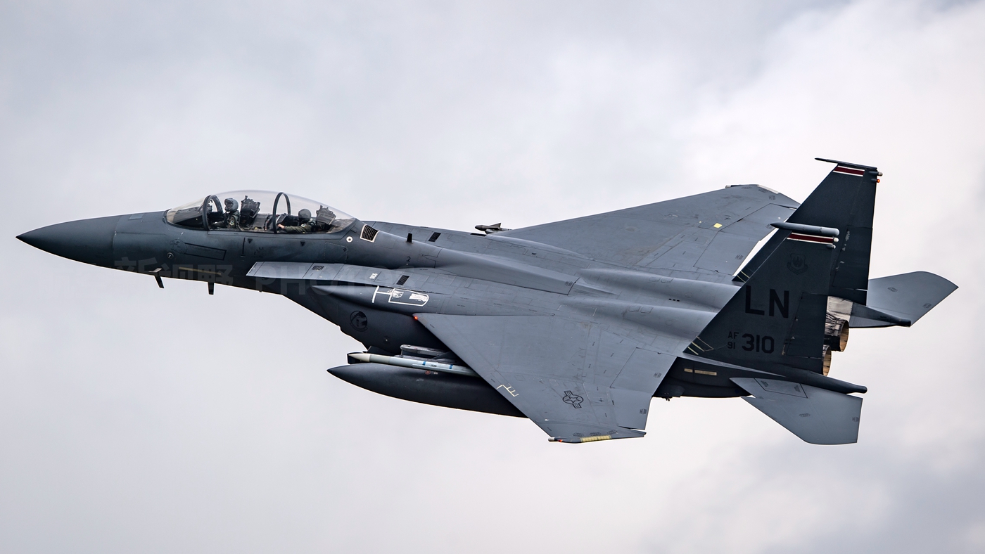 原创美空军f15e战斗轰炸机音速峡谷超低空突防名副其实的攻击鹰