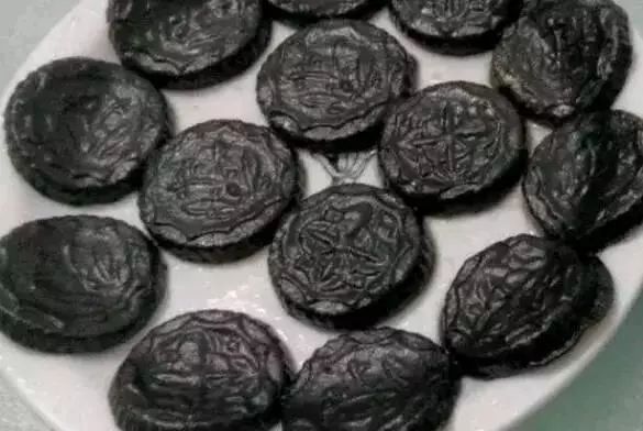3.鸡屎藤饼干听到这个名字绝大多数的人肯定都不敢下口!