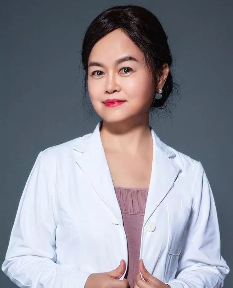 身上的小红点是什么