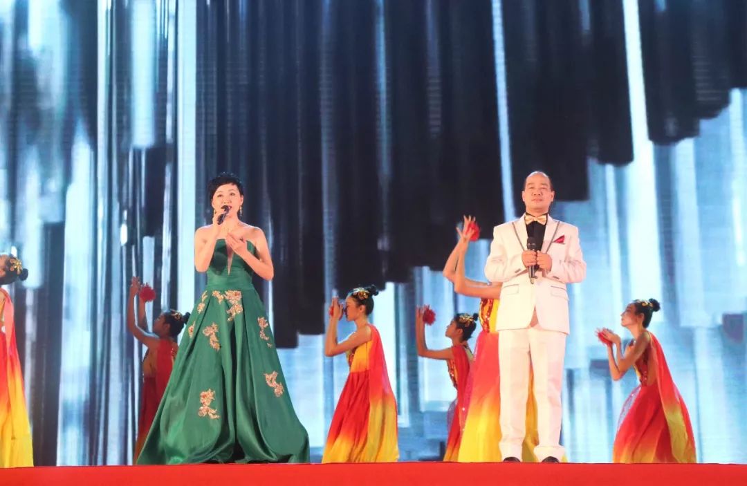 《不忘初心》-去年带给我们震撼演出《天耀中华》的马琪君老师今年