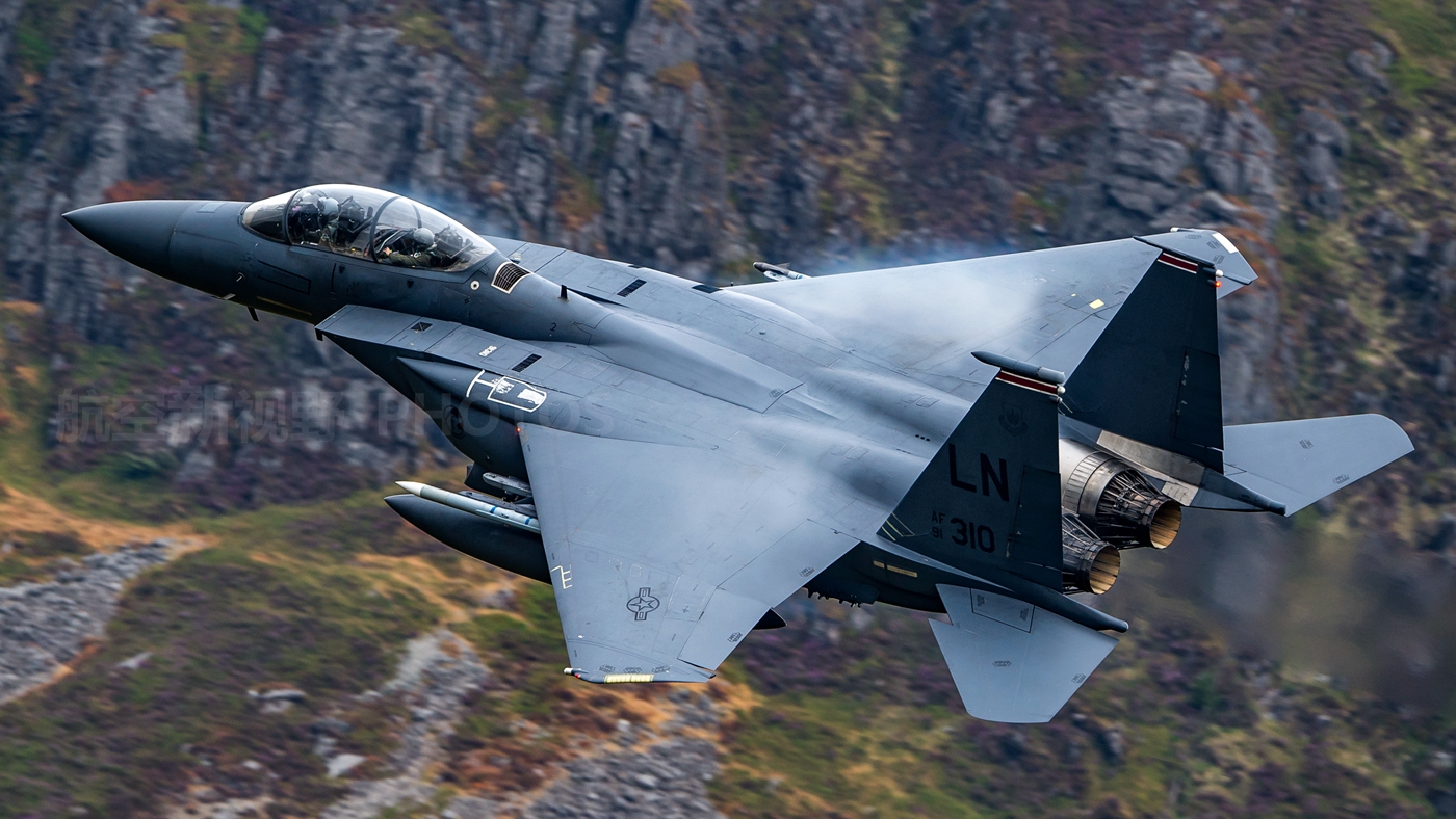 原创美空军f15e战斗轰炸机音速峡谷超低空突防名副其实的攻击鹰
