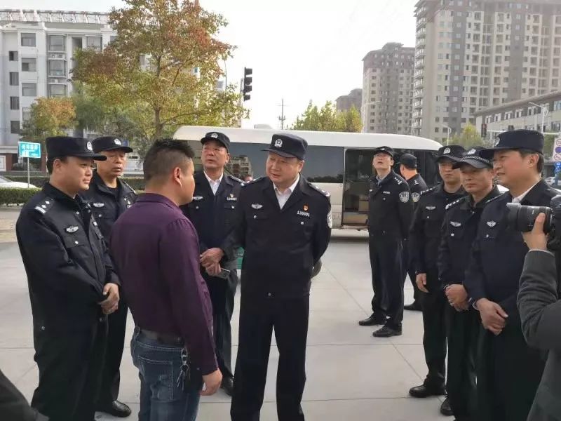 市领导张轩带队督导检查宿城区人员密集场所群租房和九小场所安全隐患