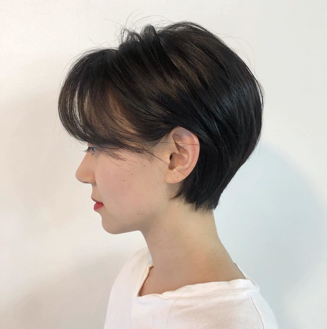 对于有着心形方形和椭圆形脸型圆脸的妹子来说也是个不错的选择