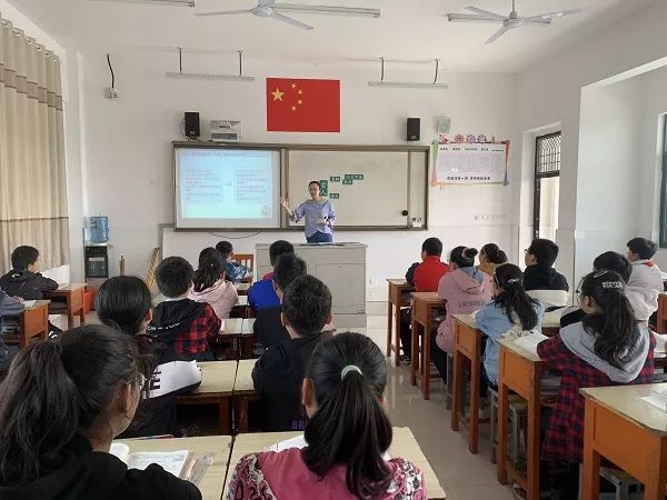 【海安微教育】以课会友!曹园小学举行青年教师课堂教学展示观摩活动