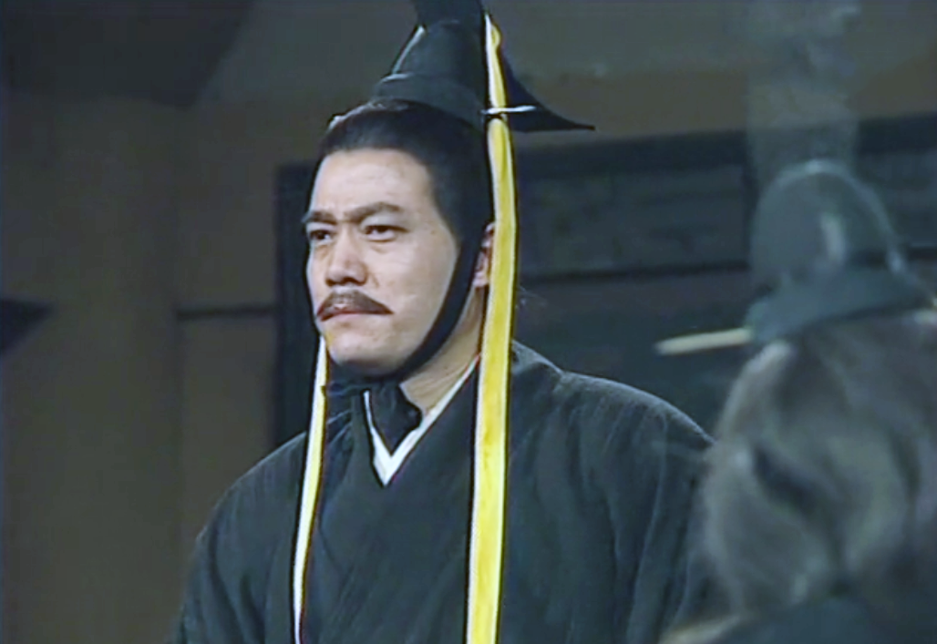 胜借此功劳进献武器在朝廷之上逞威,杀了子西,子期,并且挟持了楚惠王