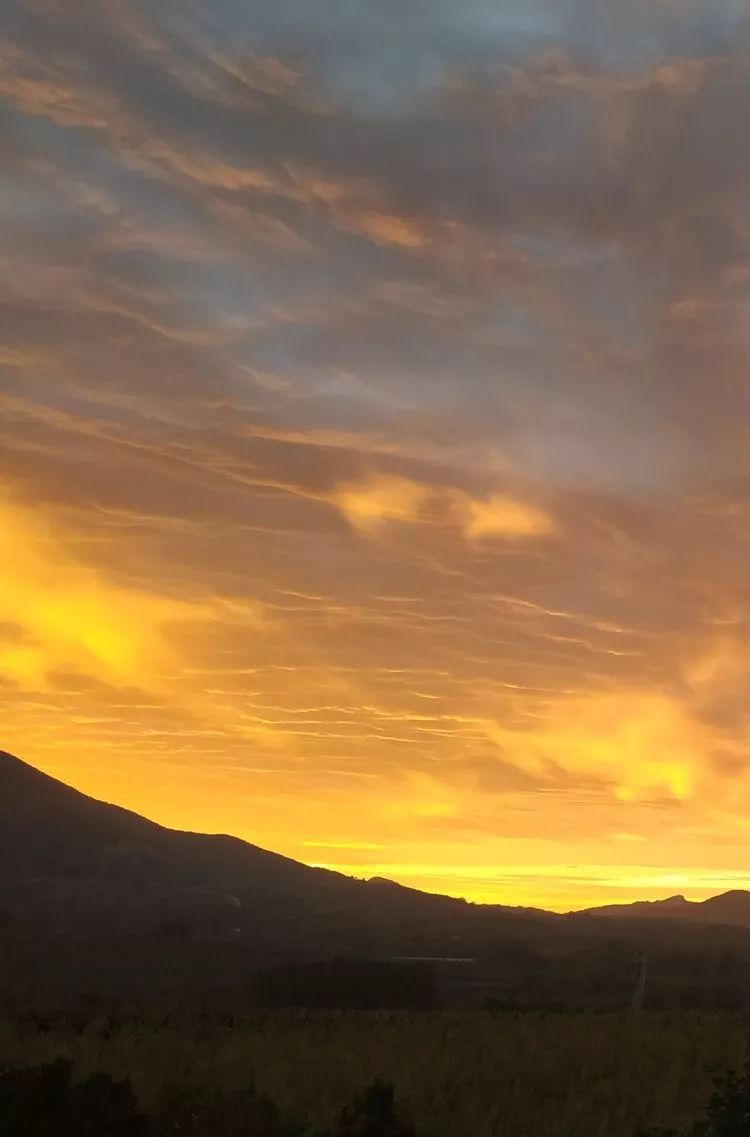 第一次拍到这么美的朝霞你有没有被美到