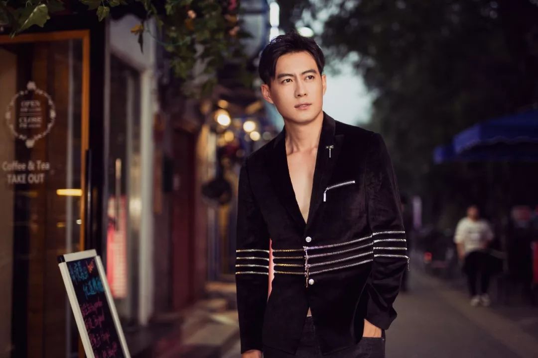 院线电影《世界唯独一个你》热拍!王骏毅"一渣到底"