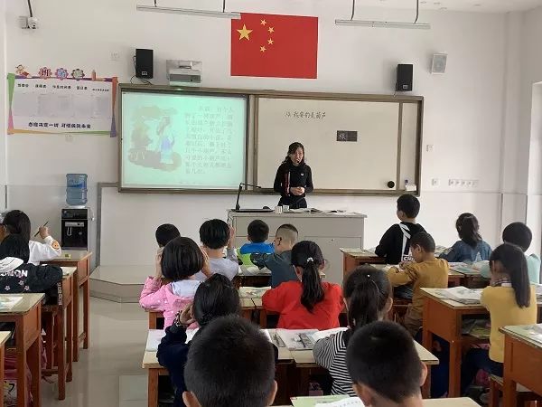 【海安微教育】以课会友!曹园小学举行青年教师课堂教学展示观摩活动