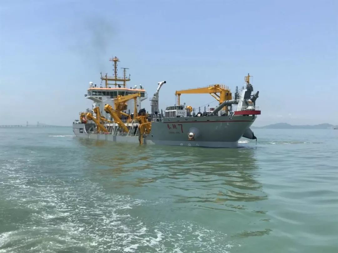 港铜鼓航道及西部港区公共航道疏浚工程阶段性施工任务圆满完成_海洋