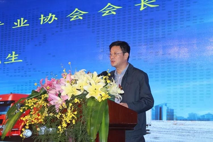 上海市交通运输行业协会会长(铁路上海局党委书记,局长)任纪善;上海市