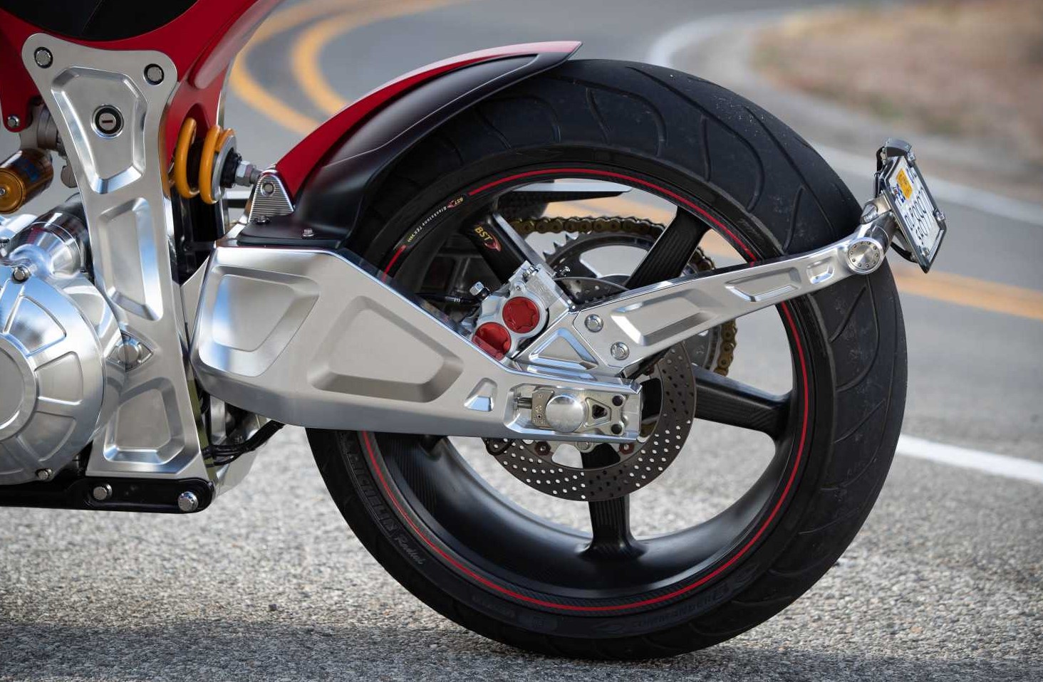 真正的美式疯狂 arch发布2020款krgt-1定制摩托_搜狐汽车_搜狐网