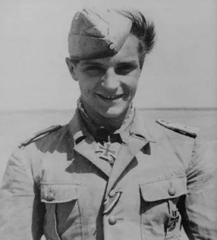 史上最牛逼飞行员,10分钟击落8架,1天击落17架敌军战斗机!_马尔塞尤