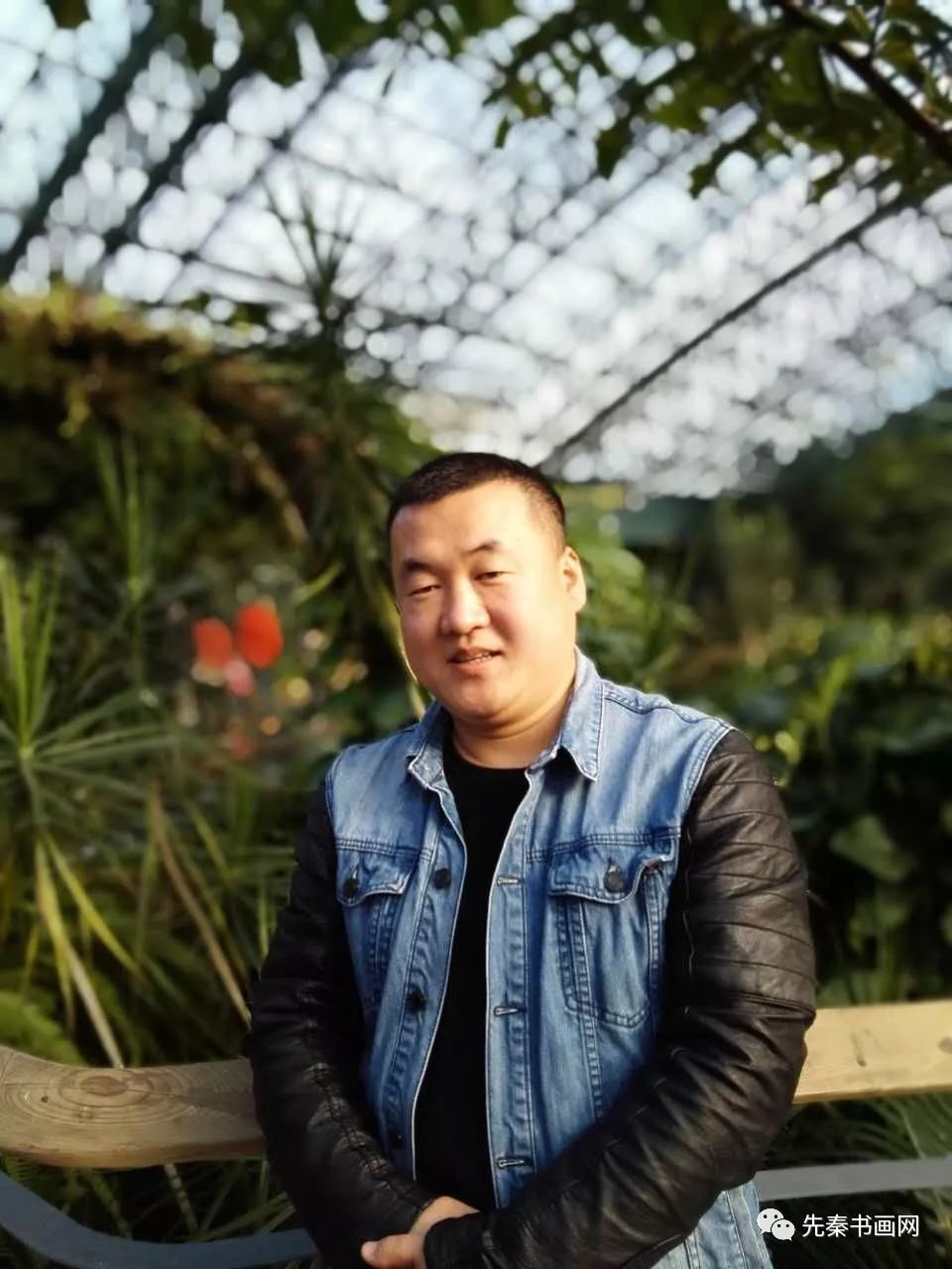 杨宝红:号宾虹,坡头山人,大学本科,中共党员,出生