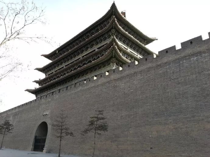 晋王府大明落日余晖中的血色剪影