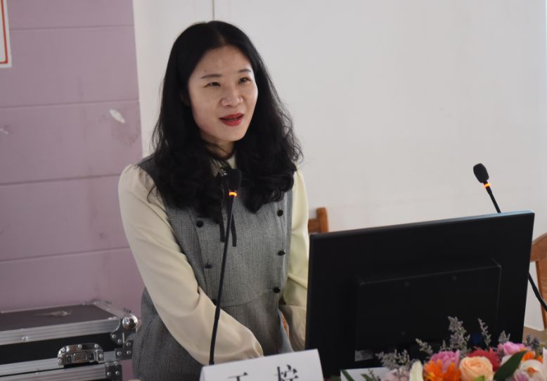 我院主办开封市2019年血液净化质控论坛 及"净护天使"培训会_赵静瑜