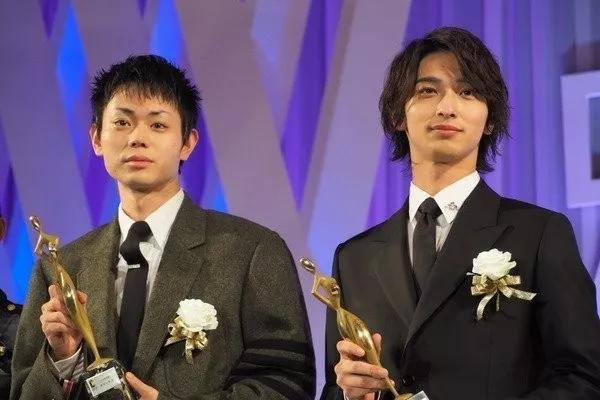 菅田将晖与横滨流星同框2019东京电视剧大奖揭晓