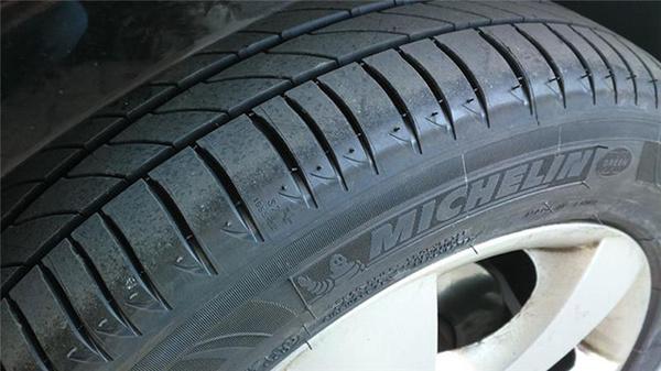 带你认识轮胎不同的花纹