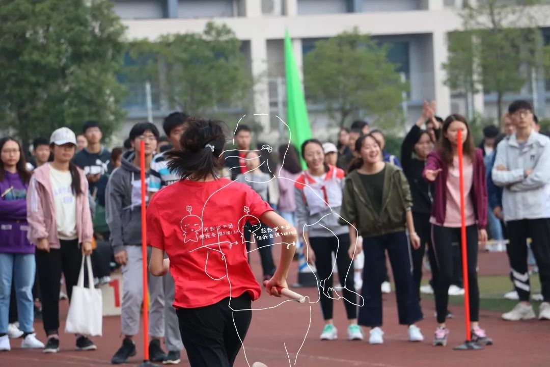 运动会快来pick运动场上的背影杀