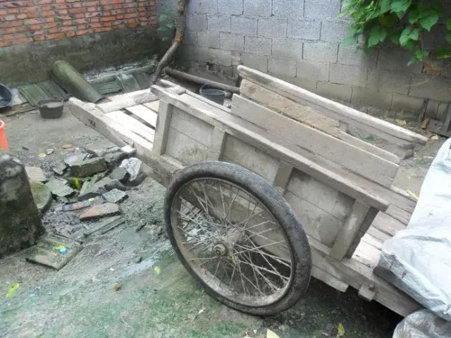 太康人自己生产的一款车现已停产勾起几代人的回忆