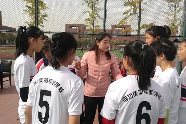 潍坊美加实验学校勇夺昌乐县中学生排球比赛男女双冠