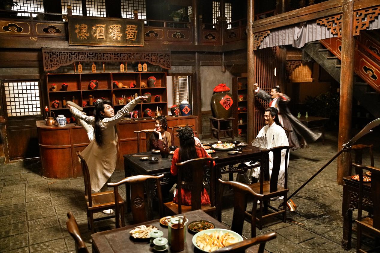 身为三国小白以为会看不懂《蜀汉酒楼》,结果真香!_庞凤儿