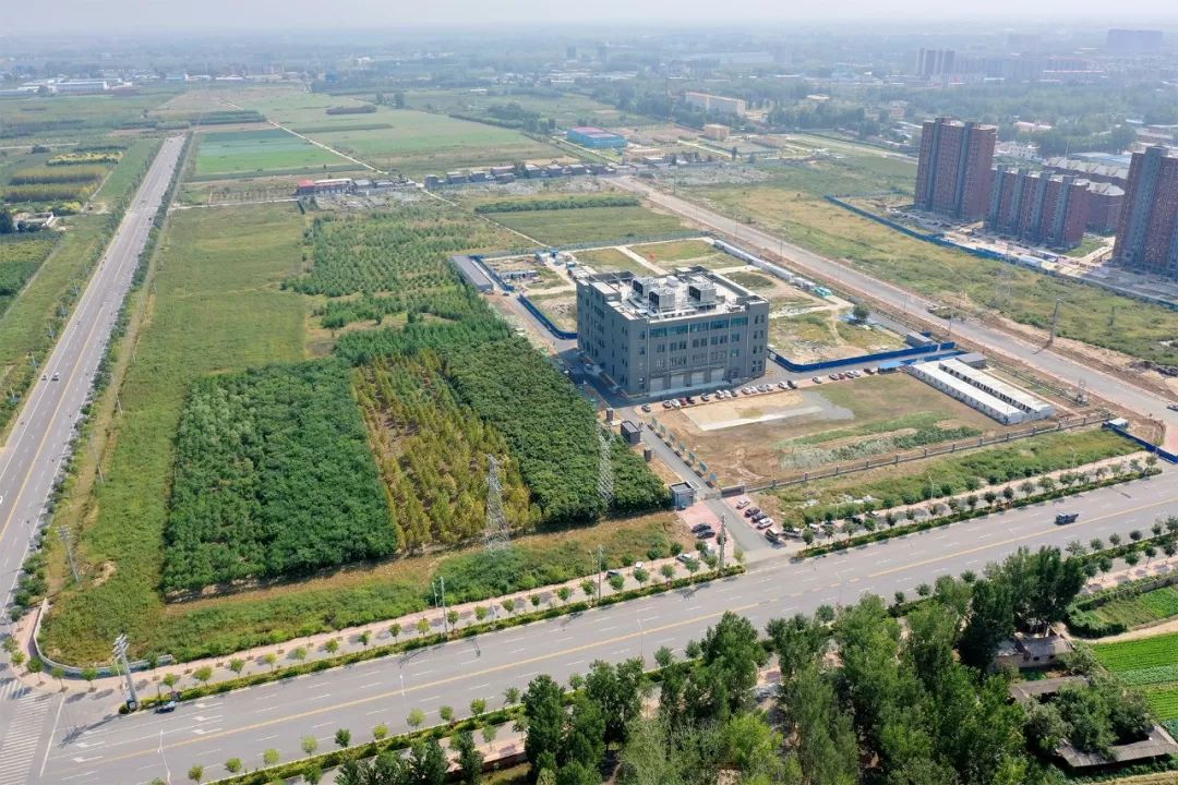 承载着数字时代大量数据存储,计算和传输的使命,为服务雄安新区,有效