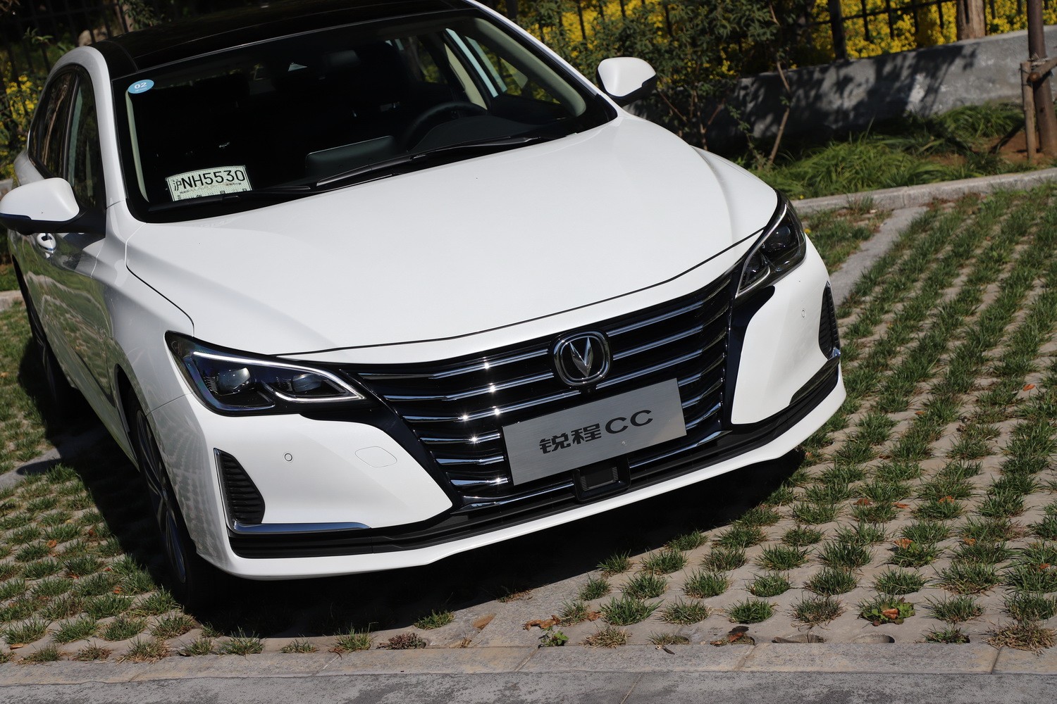 试驾长安锐程cc加长20mm不是重点安全配置方面的表现没的说