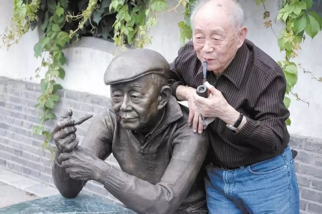 读书有得|丁丽洁:心在树上,你摘就是_黄永玉