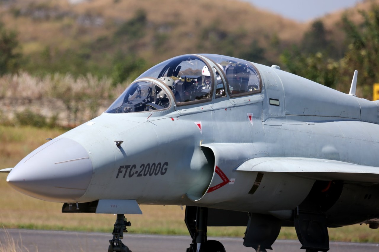 贵飞ftc-2000g多用途飞机02架机首飞成功