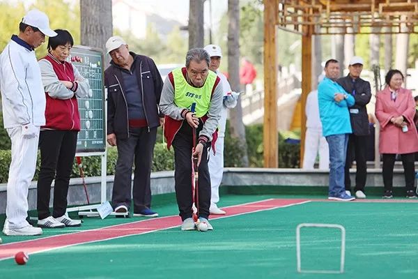 全國老年人門球交流活動(登封站)在鄭大體院登封校區開賽