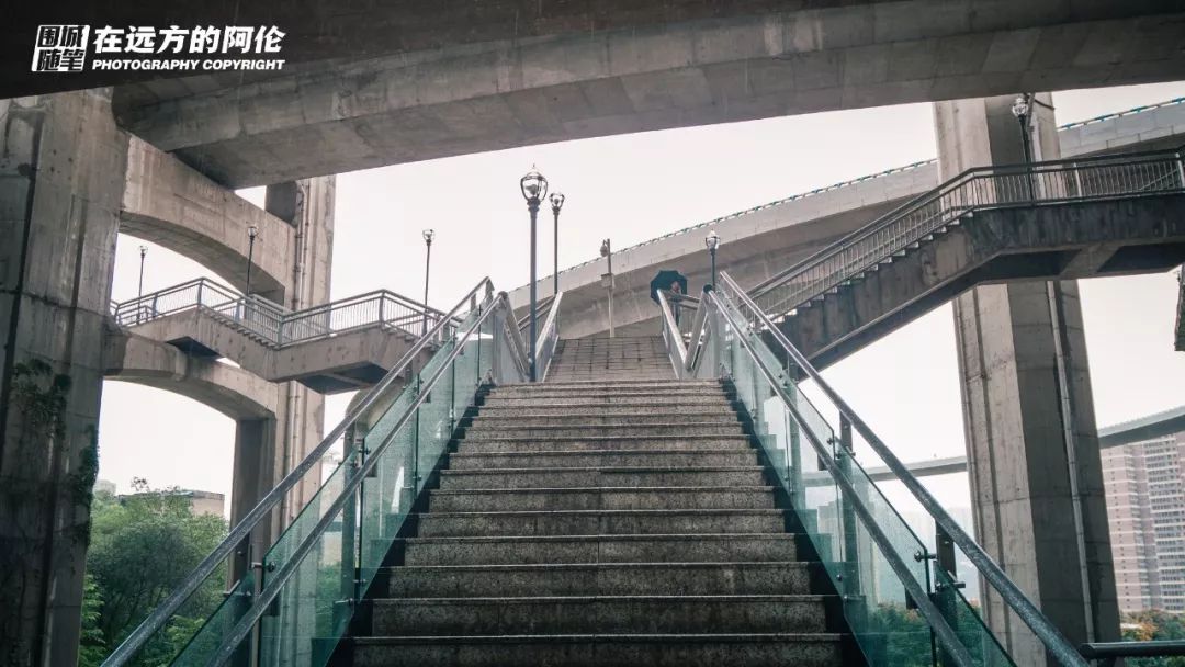 地址:轨道交通3号线铜元局地铁站来自马蜂窝用户@在远方的阿伦电影中