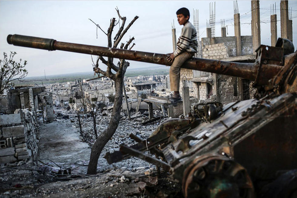 可以说在叙利亚战场上美俄之间的最终博弈俄罗斯稍逊一筹,并且在