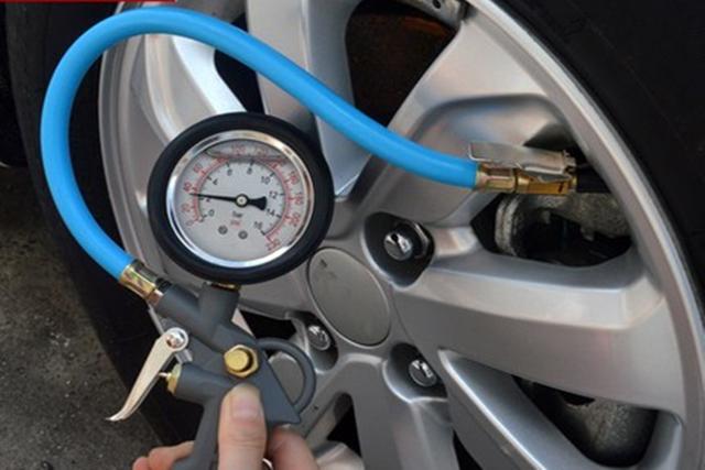 给汽车轮胎打气,到底该不该收费?