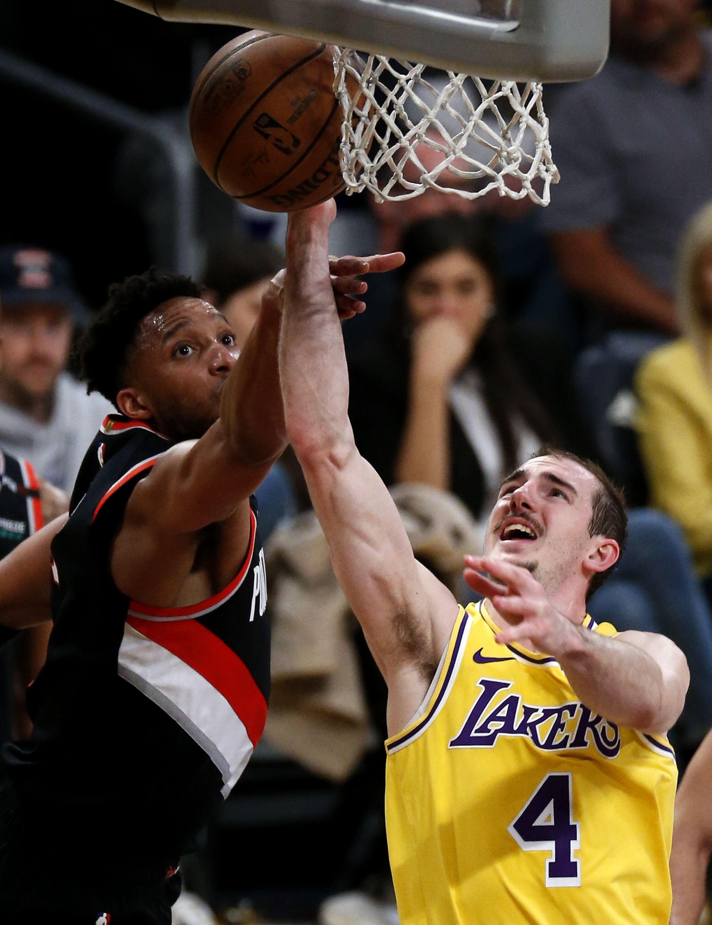 25%!湖人大胜却有一瑕疵,沃帅还没找到他的使用说明书?_卡鲁索