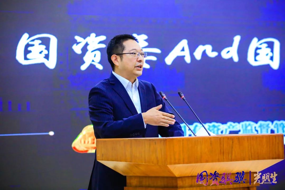 这一次我们和复旦联名丨国资骐骥光明生都是复旦的你