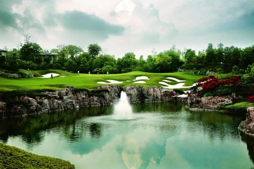 人民评委又出发天府之国成都麓山打评行程单