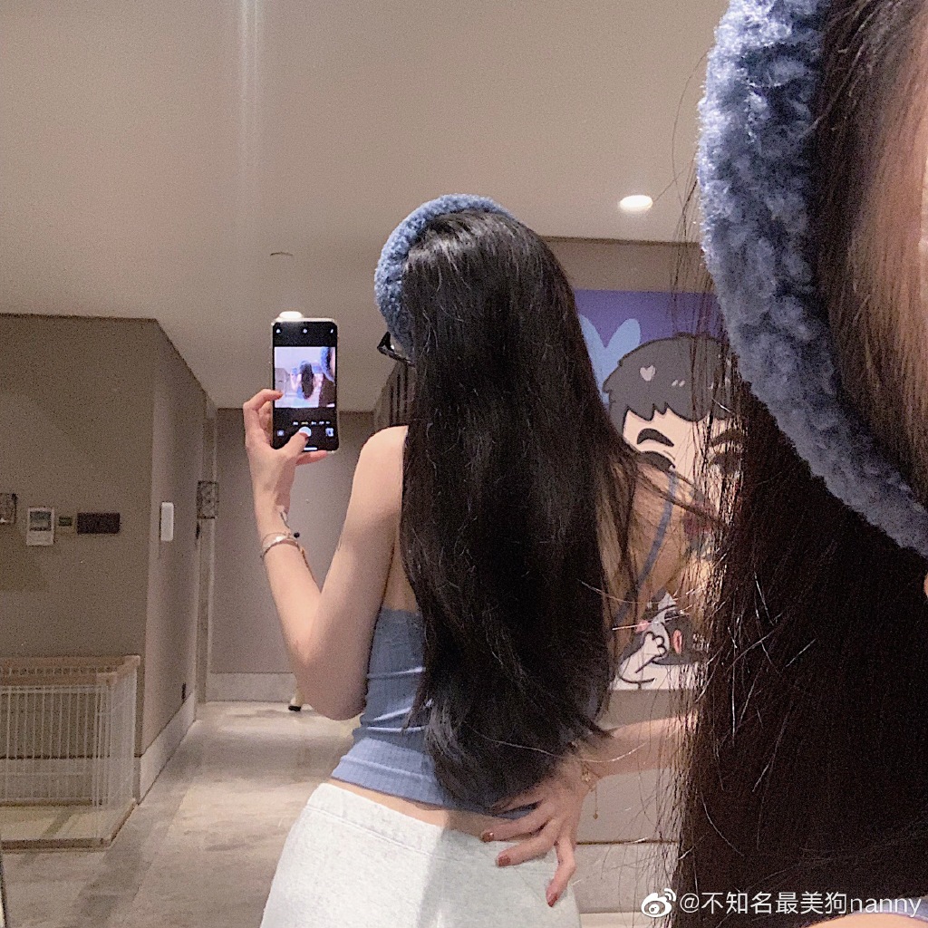 uzi为自己的小狗治病婷婷发合照反被嘲讽uzi不是职业选手她还能看得上