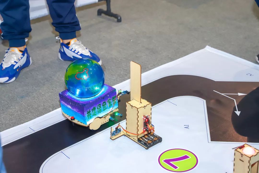 喜讯交校学子在广东省创意机器人大赛中再获佳绩