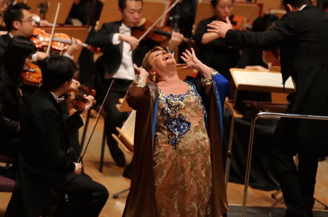 专访格娃 | 从仰望歌剧圣山的女孩走进美声的神殿