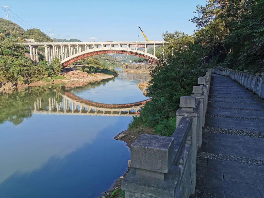 古蔺县茅溪镇田榜大桥图片