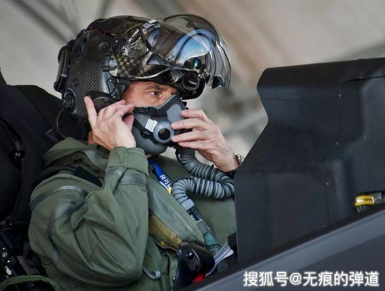 飞行员有时要连续作战十几个小时如何进行抗疲劳有的竟然吃药