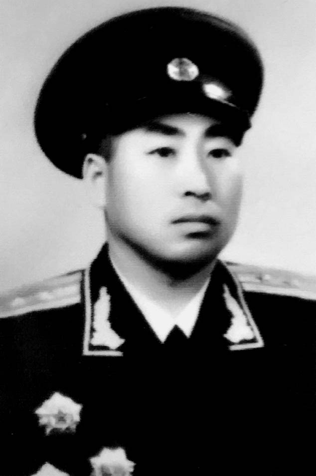 原创张学良的团长杨虎城的旅长都被这个小红军活捉