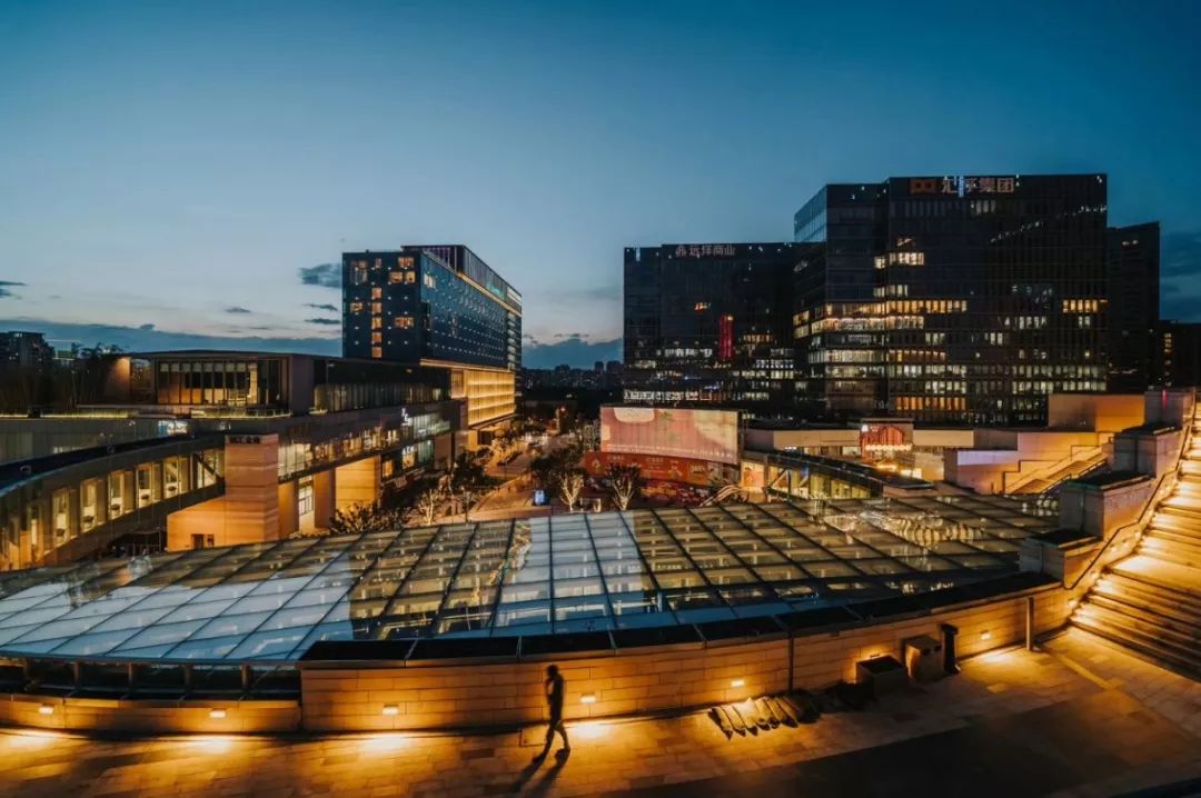 从纽约曼哈顿,伦敦金融城,巴黎拉德芳斯,东京新宿到香港中环,北京国贸