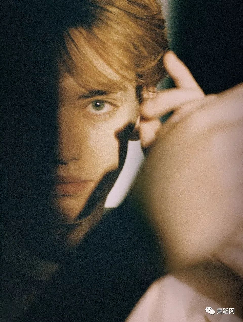 俄罗斯圣彼得堡米哈伊罗夫斯基剧院芭蕾舞团一级独舞:julian_mackay